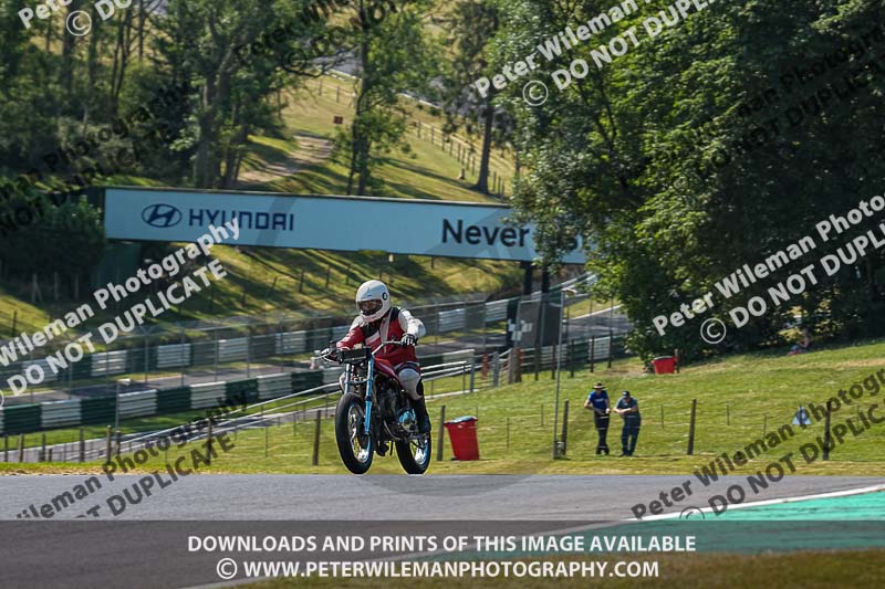cadwell park;cadwell park photographs;cadwell trackday photographs;enduro digital images;event digital images;eventdigitalimages;peter wileman photography;racing digital images;trackday digital images;trackday photos